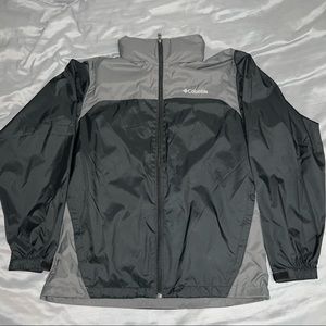 Columbia Water Resistant Packable Rain Jacket with Retractable Hood Size Medium